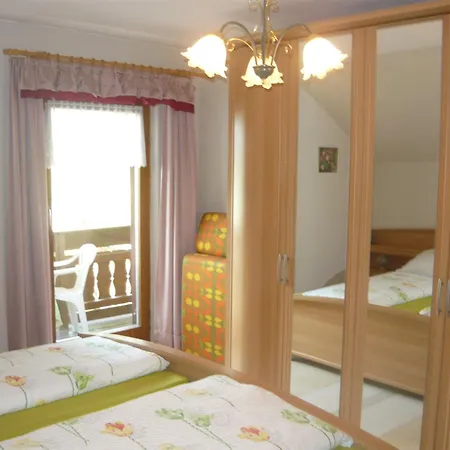 Apartment Berghaus Edelstein In